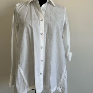 Forever 21 White Button-Up Blouse